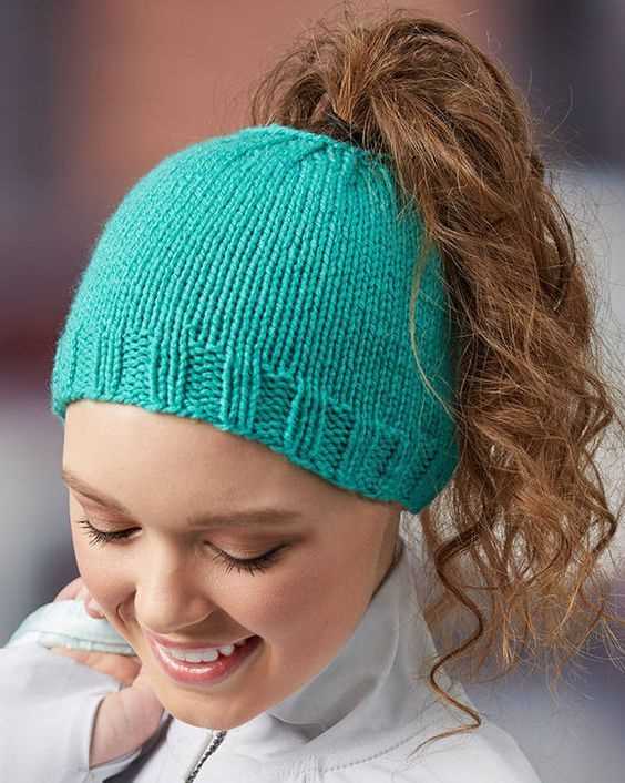 Ponytail hat knitting pattern
