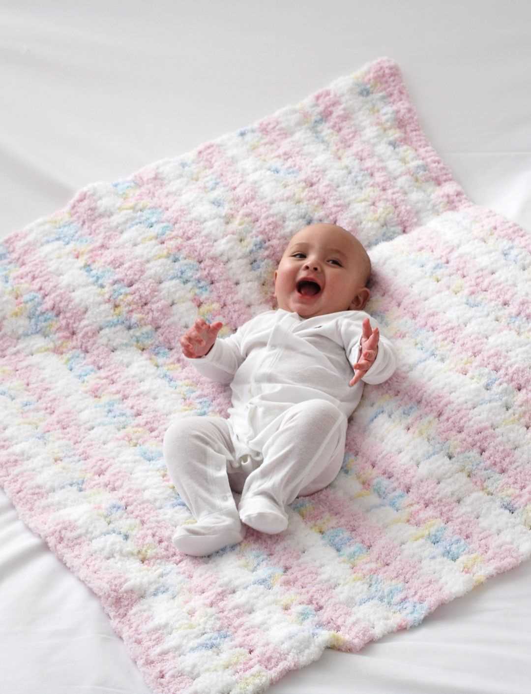 Yarnspirations bernat baby blanket knit pattern