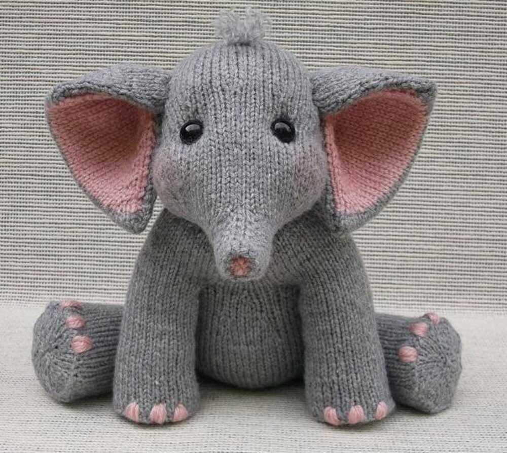Knit elephant pattern
