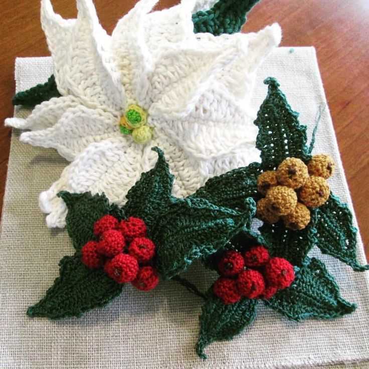 Free knitted poinsettia dishcloth pattern