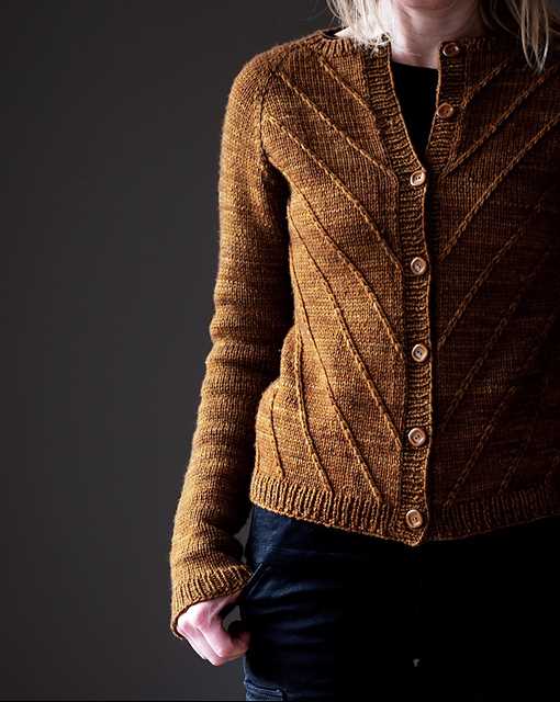 Long aran cardigan knitting pattern