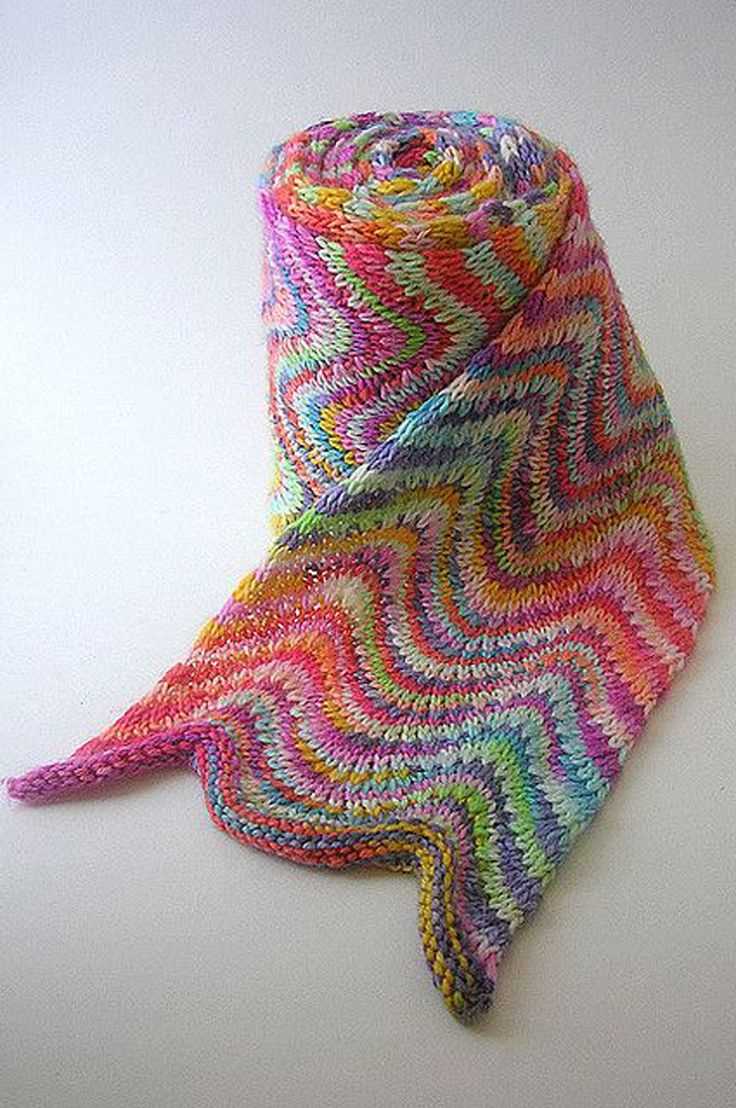 Zigzag knitting pattern scarf