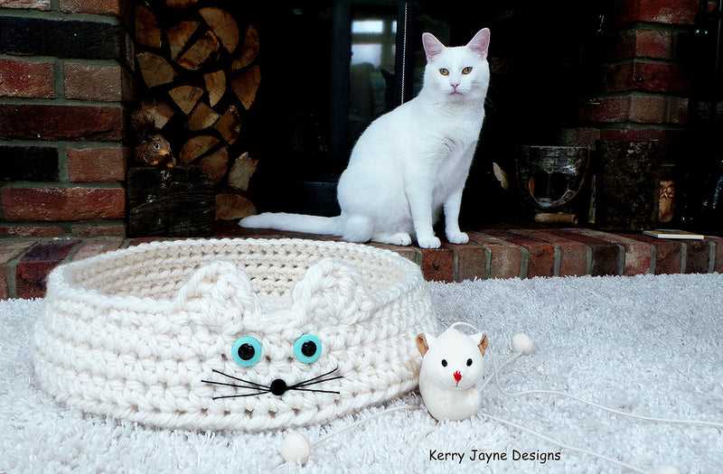 Knitted dog bed pattern