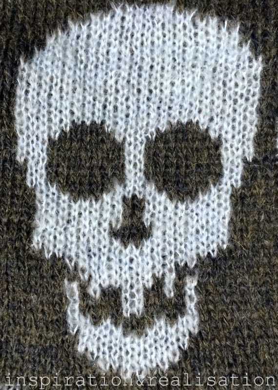 Skull knit pattern