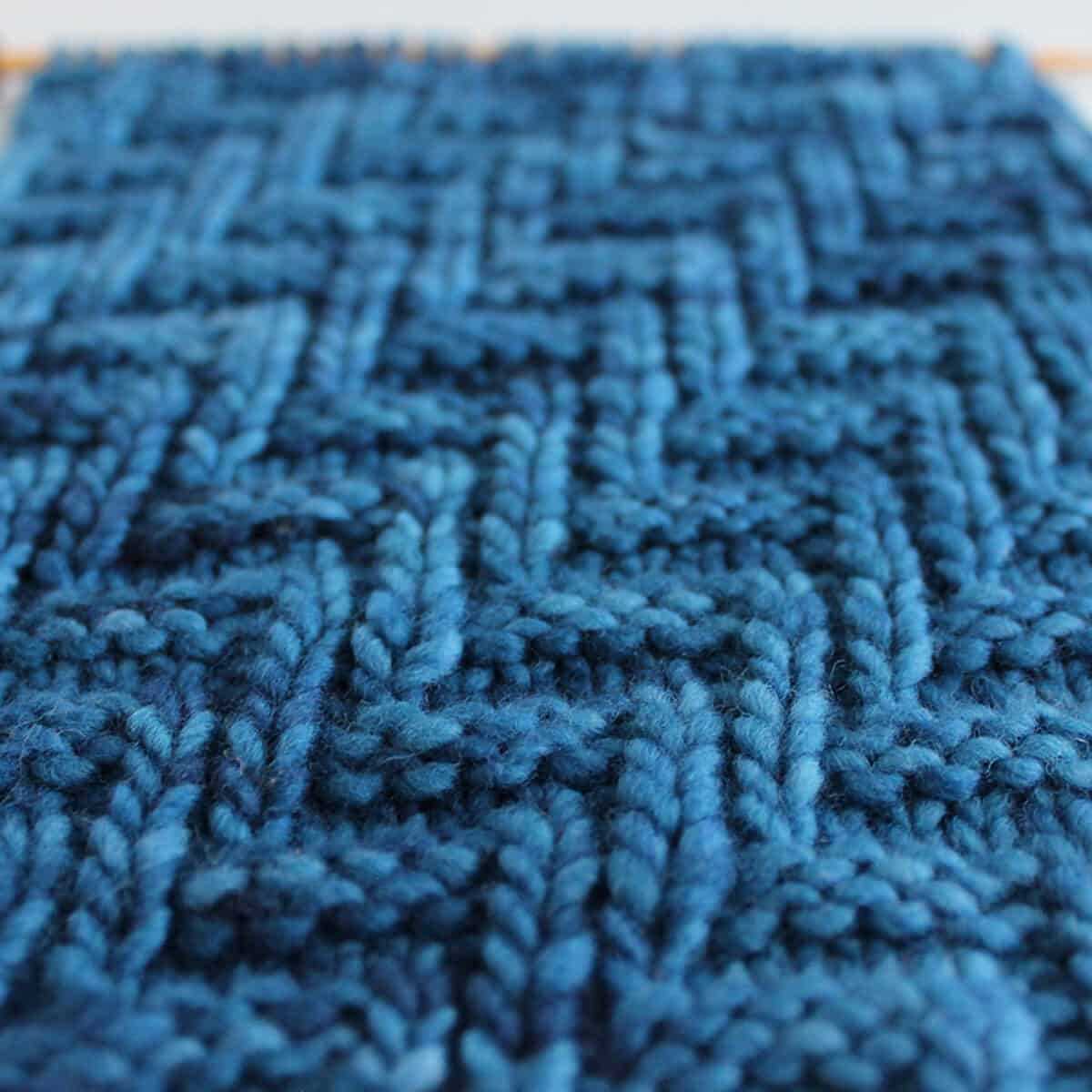 Creating Chevron Knitting Pattern in the Round Chevron knitting pattern in the round