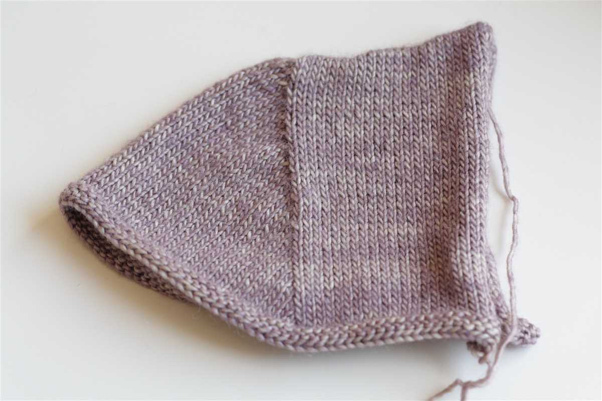 Knitting pattern scarf with sleeves